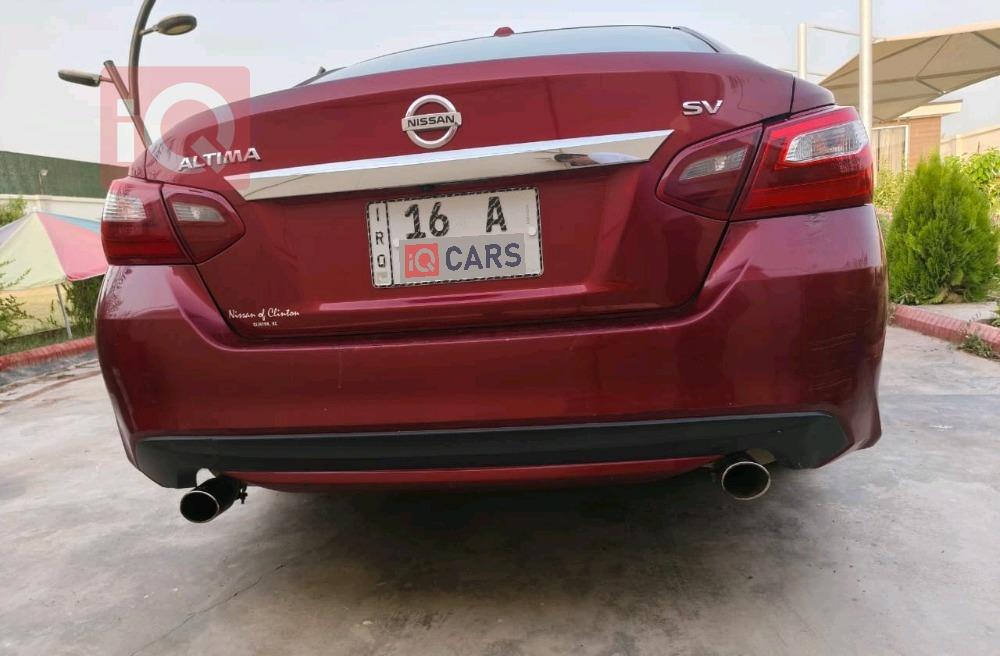 نيسان ألتيما